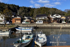 七尾北湾沿いの道を北上中、中島町にて